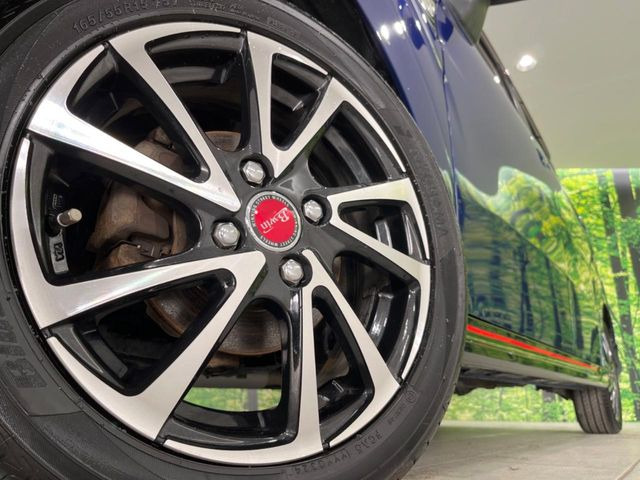 【15インチアルミホイール】外観にマッチしたアルミホイールを装着しております。各種アルミホイールや、スタッドレスタイヤも取扱いしております。是非ご相談ください♪
