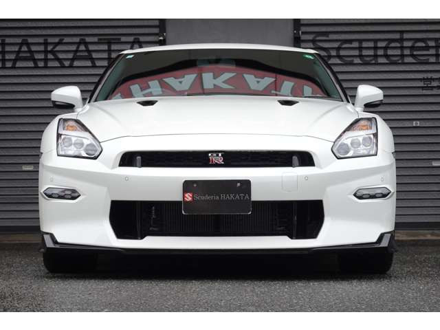 スーパーワイドビームヘッドライト(LEDヘッドライト・LEDポジショニングライト)・LEDハイパーデイライト。