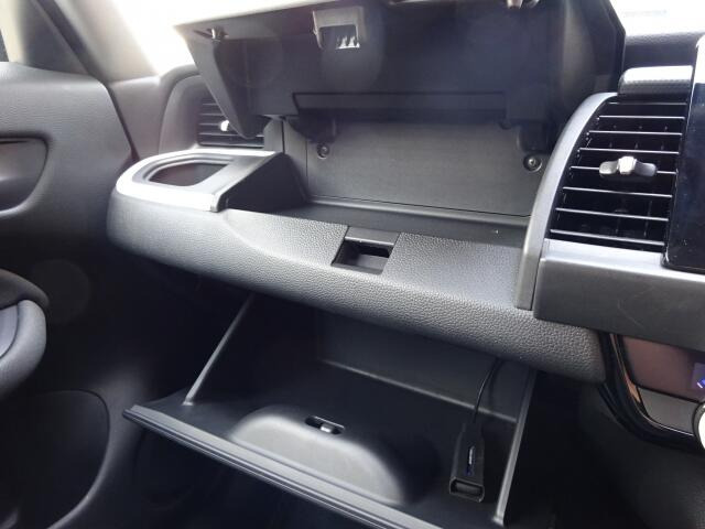 �O���[�{�b�N�X���㉺�ɂ���A�L�����\���ł�