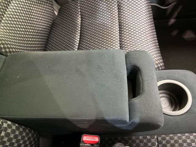 �y�A�[�����X�g�z�^�]���̐g�̂̕��S���y�����Ă����A�[�����X�g�𑕔���