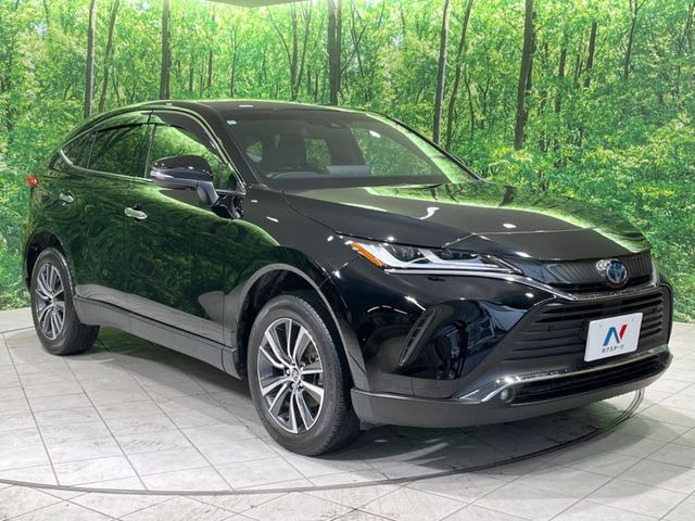 高透明度のガラス皮膜で撥水はもちろん、上質なツヤ・光沢を実現。紫外線や酸性雨から大切な愛車を保護し、色あせ・劣化を防止。「弾スプラッシュコート」、「弾プリミッサコート」からお選びいただけます。