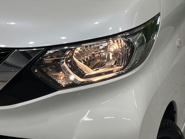 夜間や荒天時により良好な視界で安心な走行をご希望される方には【高輝度LEDヘッドライト】の取付がおすすめ!多くのお客様にご好評いただいております♪