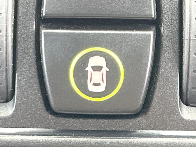 ●インテリジェントセーフティ:「衝突回避・被害軽減ブレーキ」「前車接近警告機能」を機能させるドライバー支援システム【ドライビング・アシスト】が装備されております!