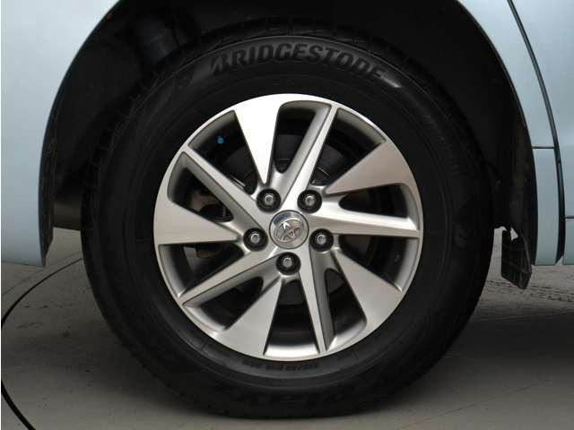 お客様のお好みの新品18インチ、19インチ、20インチホイール装着可能!ダウンサスなどローダウンも取付可能です!ヴァルドやワークなどのメーカー品も取り寄せ可能です!