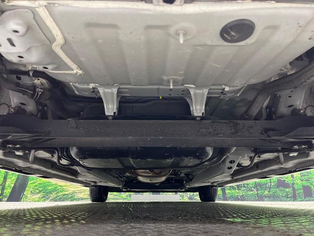 下回りがきれいなうちに、防錆加工の施工がオススメ。降雪地域はもちろん、沿岸部にお住いの方や、趣味でマリン・ウィンタースポーツをされる方にご好評いただいております。