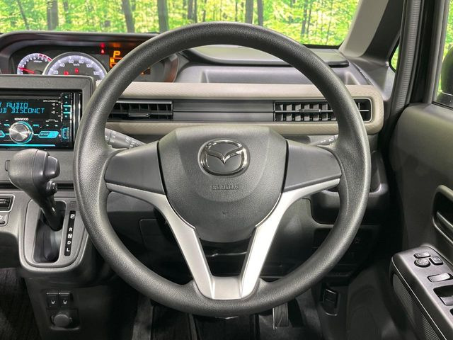 ステアリングも使用感が少なく、きれいな状態となっております♪