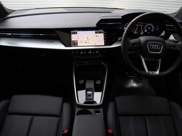 A3スポーツバック30 TFSI Sライン