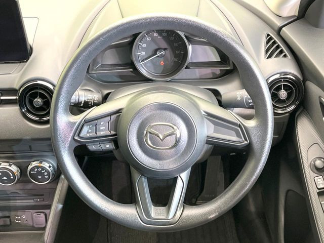 �y�X�e�A�����O�X�C�b�`�z�^�]���A�O������ڐ������炷���ƂȂ��A�I�[�f�B�I���̑��삪�\�ȕ֗��@�\!���S&���K�ȃh���C�u�����o���Ă���܂���