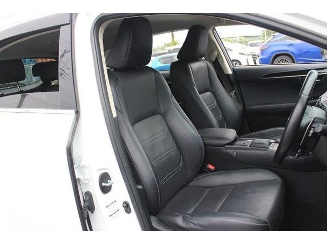 ���Ǝҗl�ւ̔̔��͂��f�肳���Ă��������܂��B �Ԍ������ԗ��̏ꍇ�́A�Ԍ����擾�������x�������z�ŕ\�����Ă���܂��B