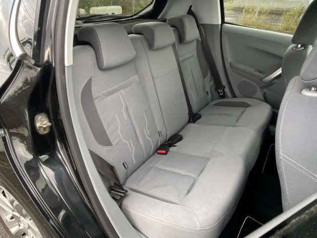 当店、在庫台数70台以上ございます。ぜひ販売店ページから他の車両もご確認ください♪