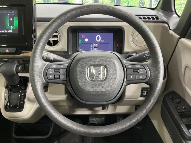 【ステアリングスイッチ】運転中、前方から目線をそらすことなく、オーディオ等の操作が可能な便利機能!安心&快適なドライブを演出してくれます♪