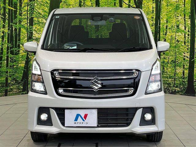 弊社では、全車『修復歴なし』のお車のみ取り扱っております。専任バイヤーによる厳選した仕入れの後、入庫後の車両チェックを行い、ネクステージが認定した高品質な中古車をご提供しております。