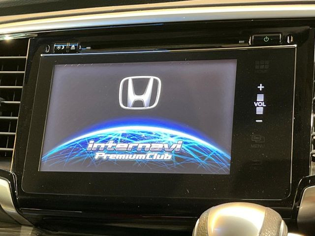 �y���[�J�[�����i�r�z�C���e���A�ɗn�����ރX�^�C���b�V���ȁu��p�݌v�v���[�J�[�i�r�𑕔��􎋔F���⑀�쐫�ȂǊ�{���\�ɂ��D��A���㎿�ȃJ�[���C�t�����y���݂��������܂��B