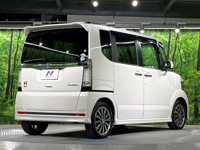 ☆全国のネクステージからお取り寄せが可能※!遠方の店舗に展示してあるクルマが気になる場合も、最寄りの店舗でご覧いただくことが可能です!是非私たちに要望をお聞かせください!※別途費用