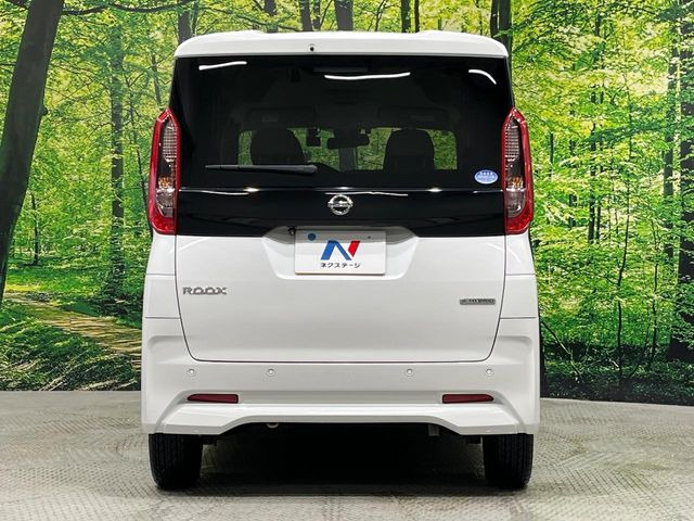 安心の最長10年・走行無制限保証(有償)をご用意。保証内容も充実はもちろん、無料点検&オイル交換や、年中無休の全国・24時間ロードサービスも付帯されておりますのでご安心下さい。