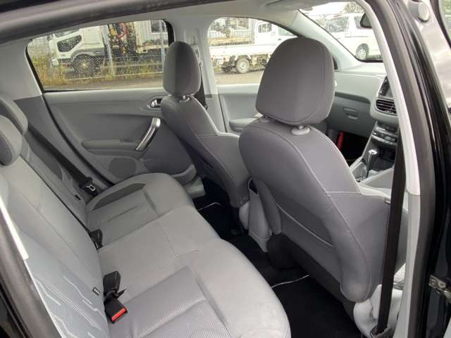 25年以上に渡る豊富な経験と実績で、お客様のカーライフを誠心誠意しっかりとサポートいたします!