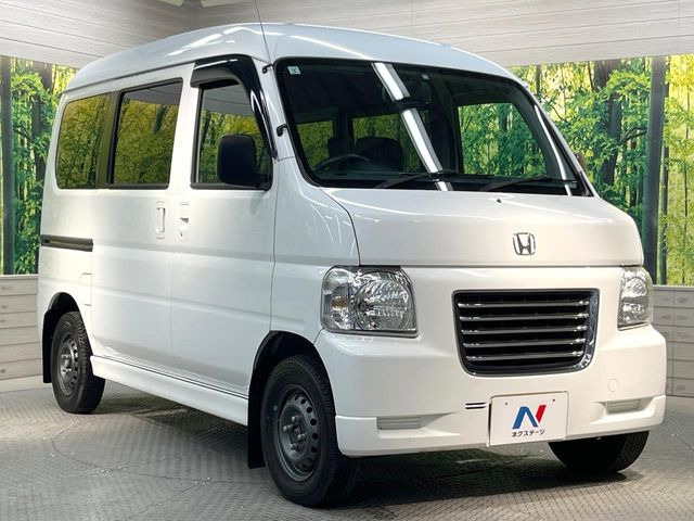 高透明度のガラス皮膜で撥水はもちろん、上質なツヤ・光沢を実現。紫外線や酸性雨から大切な愛車を保護し、色あせ・劣化を防止。「弾スプラッシュコート」、「弾プリミッサコート」からお選びいただけます。