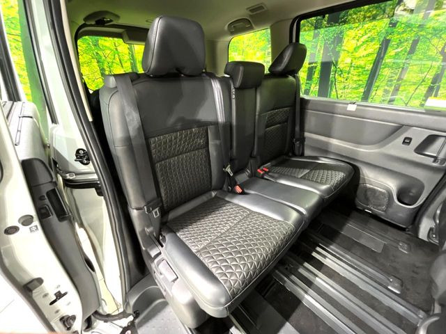 ���ڒ����̓E�H�[�N�X���[�ƂȂ��Ă���܂��B���ڂƎO��ڂ̈ړ�����~�肪�Ƃ��Ă��y�ɂȂ�̂ŁA���~��̍ۂ��X�g���X�������邱�Ƃ͂���܂����