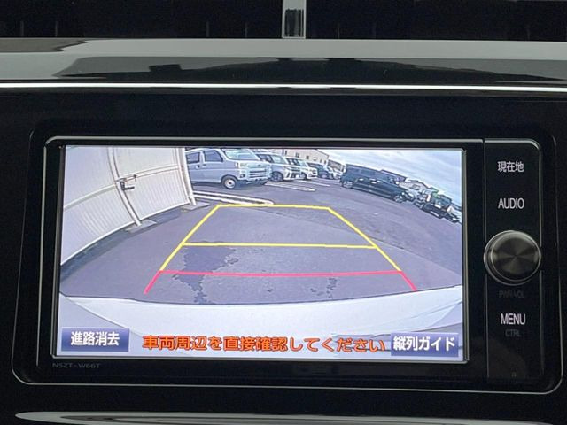【バックカメラ】駐車時に後方がリアルタイム映像で確認できます。大型商業施設や立体駐車場での駐車時や、夜間のバック時に大活躍!運転スキルに関わらず、今や必須となった装備のひとつです!