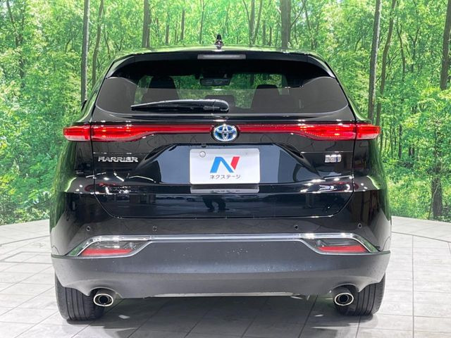 安心の最長10年・走行無制限保証(有償)をご用意。保証内容も充実はもちろん、無料点検&オイル交換や、年中無休の全国・24時間ロードサービスも付帯されておりますのでご安心下さい。