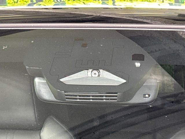 �y�g���^�Z�[�t�e�B�Z���X�z���s���ɑO���̎ԗ�����F�����A�Փ˂������Ȏ��͌x��ƃu���[�L�ŏՓˉ���Ɣ�Q�y�����A�V�X�g�B�����S�Ƀh���C�u�����y���݂��������܂��B