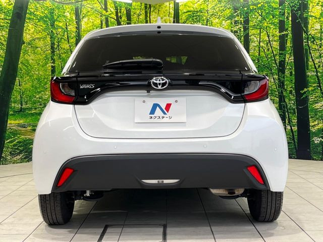 安心の最長10年・走行無制限保証(有償)をご用意。保証内容も充実はもちろん、無料点検&オイル交換や、年中無休の全国・24時間ロードサービスも付帯されておりますのでご安心下さい。