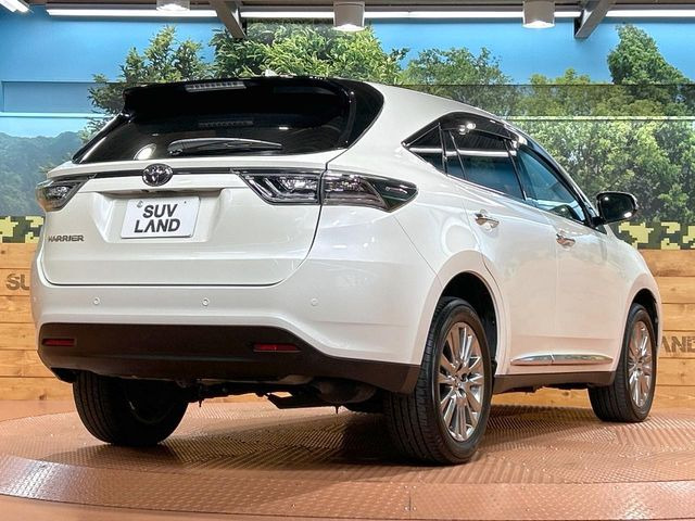 ☆全国のネクステージからお取り寄せが可能※!遠方の店舗に展示してあるクルマが気になる場合も、最寄りの店舗でご覧いただくことが可能です!是非私たちに要望をお聞かせください!※別途費用