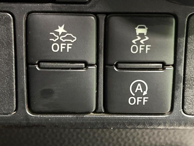 �y�X�}�[�g�A�V�X�g�z���s���ɑO���̎ԗ�����F�����A�Փ˂������Ȏ��͌x��ƃu���[�L�ŏՓˉ���Ɣ�Q�y�����A�V�X�g�B�����S�Ƀh���C�u�����y���݂��������܂��B