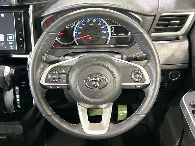 �y�����v�����X�e�A�����O�z�㎿�Ȋv���g�p���邱�ƂŁA��ɂ����������݂ƂĂ��^�]���₷���n���h���ł���