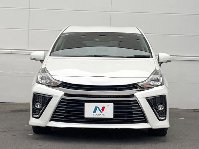 弊社では、全車『修復歴なし』のお車のみ取り扱っております。専任バイヤーによる厳選した仕入れの後、入庫後の車両チェックを行い、ネクステージが認定した高品質な中古車をご提供しております。