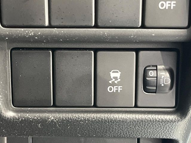 �y������h�~���u�z�ԗ��̉���������m����ƁA�����I�Ɏԗ��̐i�s������ۂ悤�Ɏԗ��𐧌䂵�܂��B�J�̓��ȂǊ���₷���H�ʏ󋵂ł����S�ȉ^�]���\�ł��B