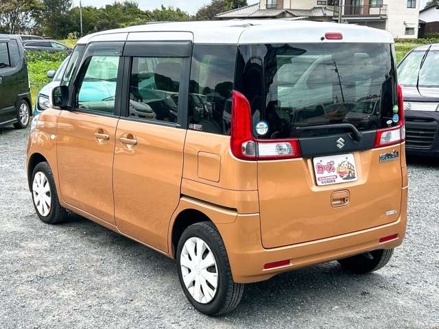 ���X�ł͌y�����Ԃ��畁�ʎԂ܂ŕ��L���I�[�����[�J�[�̎Ԏ�E�F�E�O���[�h��L�x�ɑ����Ă���܂��B