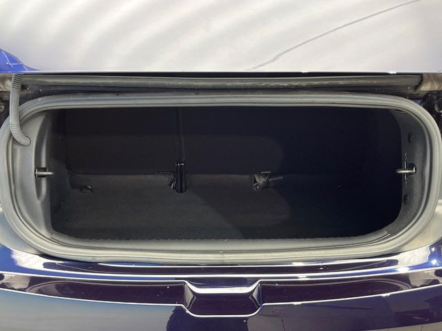 ●トランクルーム:趣味が広がる収容スペース!これだけの広さがあればお買い物やレジャーなどにも最適です!使用感も少なくきれいな状態を維持しております。