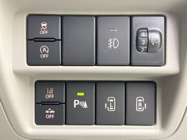 �y�X�Y�L �Z�[�t�e�B�T�|�[�g�z���s���ɑO���̎ԗ�����F�����A�Փ˂������Ȏ��͌x��ƃu���[�L�ŏՓˉ���Ɣ�Q�y�����A�V�X�g�B�����S�Ƀh���C�u�����y���݂��������܂��B