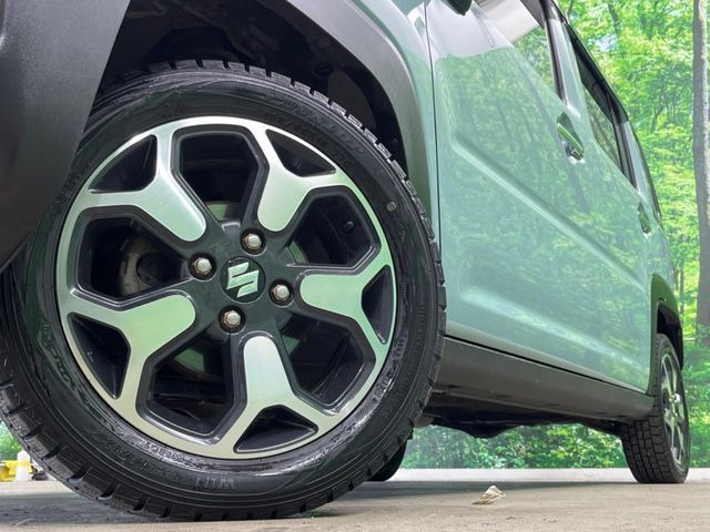 【純正15インチアルミホイール】外観にマッチした純正アルミホイールを装着しております。各種社外アルミホイールや、スタッドレスタイヤも取扱いしております。是非ご相談ください♪