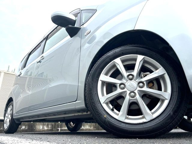 【純正14インチアルミホイール】外観にマッチした純正アルミホイールを装着しております。各種社外アルミホイールや、スタッドレスタイヤも取扱いしております。是非ご相談ください♪