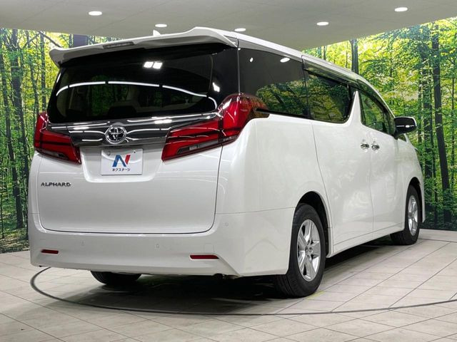 ☆全国のネクステージからお取り寄せが可能※!遠方の店舗に展示してあるクルマが気になる場合も、最寄りの店舗でご覧いただくことが可能です!是非私たちに要望をお聞かせください!※別途費用