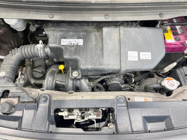 親切・丁寧な専門メカニックスタッフが応対!・車検・点検整備・事故等の修理などアフターサービスも安心。お車のカスタマイズもネクステージのサービススタッフまでご相談ください!