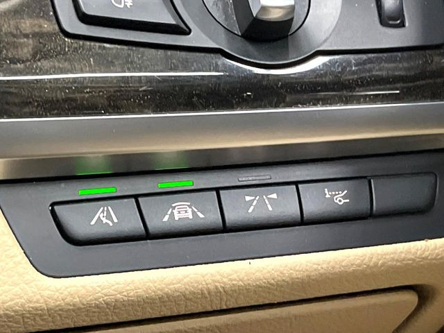 �����[���f�B�p�[�`���[�E�H�[�j���O+�Փˌy���V�X�e��:���s���A�Ԑ�����E�����ۂɃn���h�����k���^�]�҂Ɍx�����Ă����Z�[�t�e�B�V�X�e���ł��B