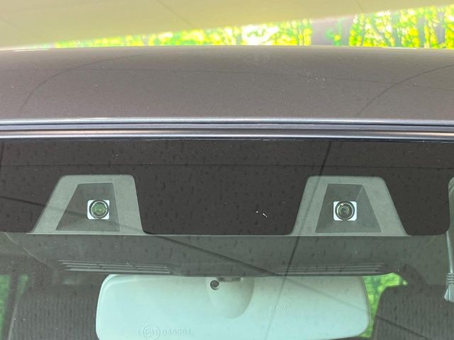 【スズキ セーフティサポート】走行中に前方の車両等を認識し、衝突しそうな時は警報とブレーキで衝突回避と被害軽減をアシスト。より安全にドライブをお楽しみいただけます。