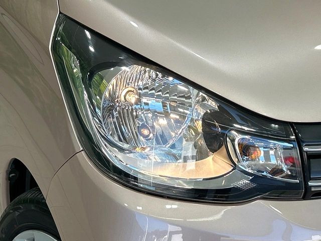 夜間や荒天時により良好な視界で安心な走行をご希望される方には【高輝度LEDヘッドライト】の取付がおすすめ!多くのお客様にご好評いただいております♪