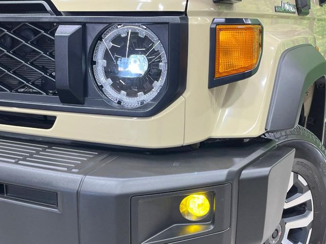 �yLED�w�b�h���C�g�z���V����ԑ��s�����ǍD�Ȏ��E���m�ۂ����S���ĉ^�]�ł��鍂�P�xLED�w�b�h���C�g�𑕔�!�_�����x�������A����d�͂��}�����Ă��܂��B