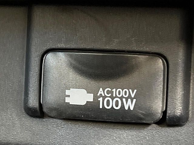 �y�A�N�Z�T���[�R���Z���g�z�L�����v��X�|�[�c�A�A�E�g�h�A�ł̃A�N�e�B�r�e�B�͂������A�ЊQ�E��d�̍ۂɏ����ɂ��Ȃ�AC100V�R���Z���g�𑕔���P�[�^�C��^�u���b�g�A�Q�[���@��̏[�d�ɂ���