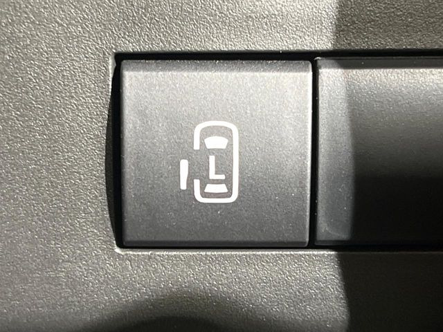 �y�p���[�X���C�h�h�A�z�X�}�[�g�L�[��^�]�Ȃ̃X�C�b�`�ŃX���C�h�h�A�̊J���\���d��������͂����ăh�A���J����K�v�������A���������q�l�ł��A�d���ו��������Ă��鎞�����N�ɊJ���߂ł��܂���