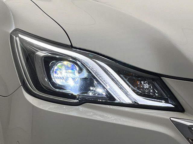 �yLED�w�b�h���C�g�z���V����ԑ��s�����ǍD�Ȏ��E���m�ۂ����S���ĉ^�]�ł��鍂�P�xLED�w�b�h���C�g�𑕔�!�_�����x�������A����d�͂��}�����Ă��܂��B