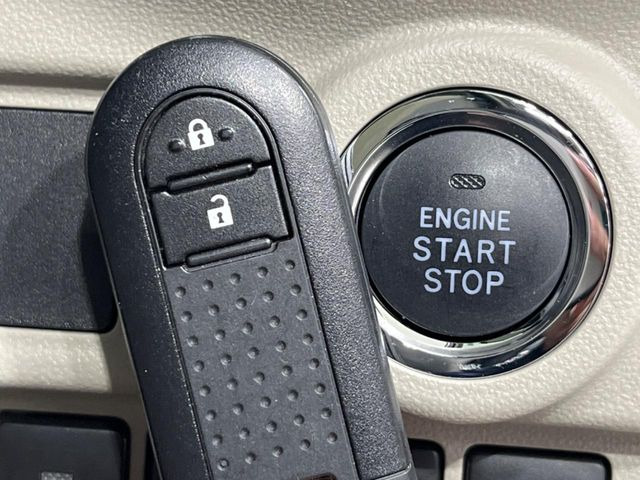 �y�L�[�t���[�V�X�e���z�J�o����|�P�b�g�ɓ��ꂽ�܂܂ł��h�A�̎{���E�������\�ȃX�}�[�g�L�[�𑕔��B�G���W���̃I���E�I�t�����J�M�����o���K�v����������Ƃ��Ă��֗��ł���