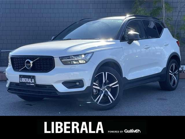 XC40B4 AWD Rデザイン 4WD