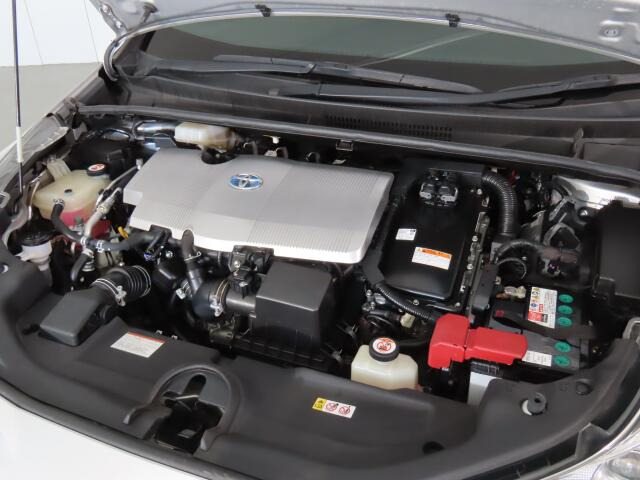 エンジンルームはきれいですよ。機関機構系も良好です。納車前に点検整備も行います。エンジンオイル・オイルフィルター・エアコンフィルター・ワイパーゴムは必ず交換致します(エアコンフィルターは、装着車のみ)