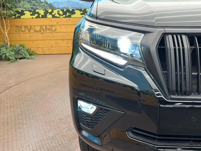 �yLED�w�b�h���C�g�z���V����ԑ��s�����ǍD�Ȏ��E���m�ۂ����S���ĉ^�]�ł��鍂�P�xLED�w�b�h���C�g�𑕔�!�_�����x�������A����d�͂��}�����Ă��܂��B