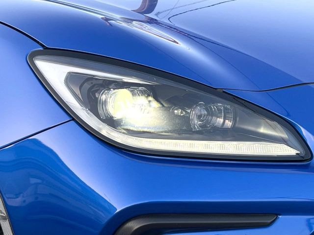 ヘッドライトやテールランプ&アルミホイール等の各種コーティングもオススメしております。レンズ部分の黄ばみや汚れを抑え、きれいな状態をメンテナンスレスで保てます♪